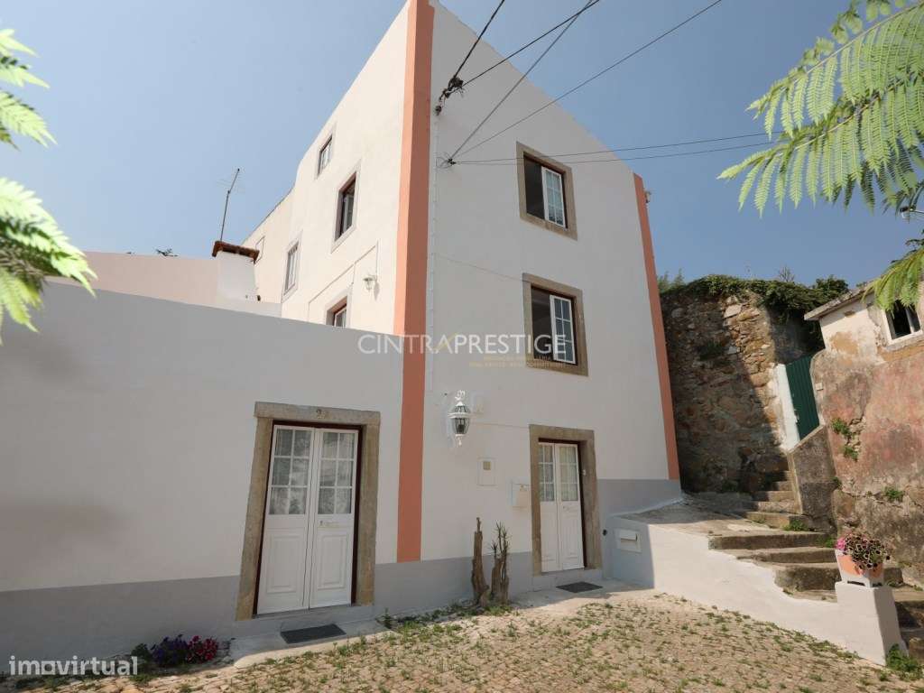 Casa de charme com 4 quartos, localizada no centro de Colares . - Grande imagem: 4/59