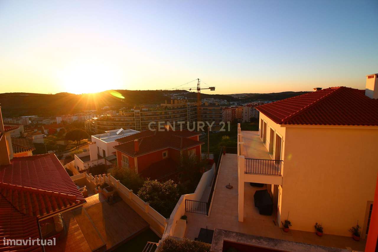 Moradia V4 em Torres Vedras, 566m2 ,vistas excecionais, qualidade e co-30