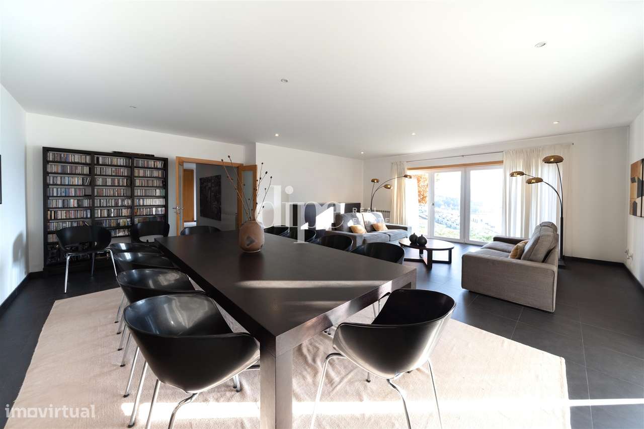 Luxuosa Moradia T4 com Piscina e Campo de ténis - Grande imagem: 4/20