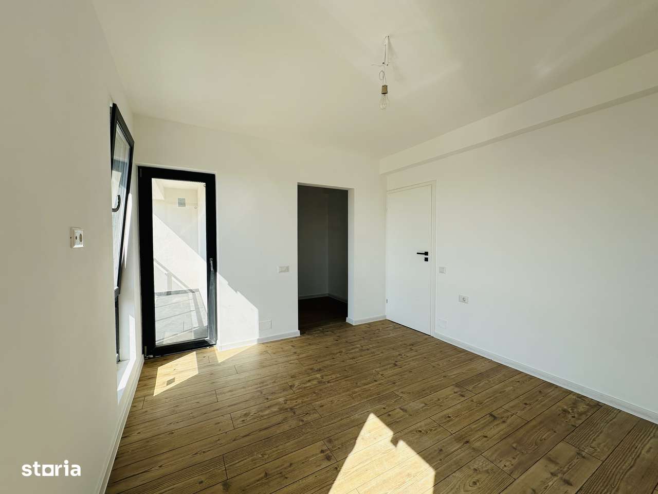 Casă Modernă de vânzare - 5 camere / 330 mp – Com. Berceni | 179.000 €-6