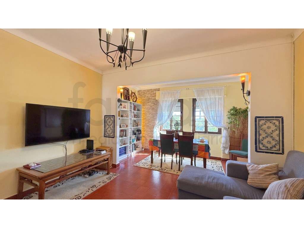 Moradia de 2 pisos na Labrugeira, Ventosa, situada no meio da povoa... - Grande imagem: 5/60