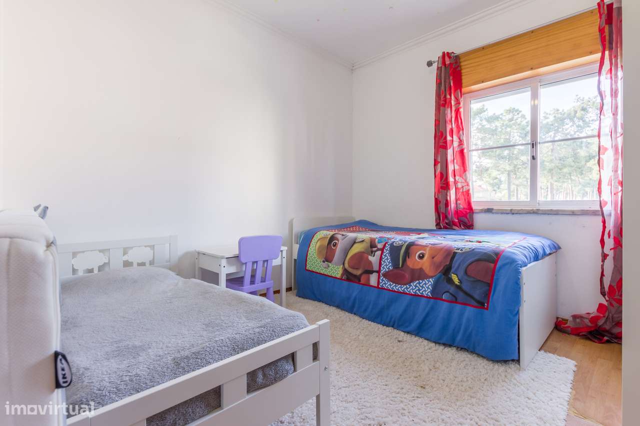 Quinta do Conde - Apartº 1º andar de 3 assoalhadas - c/ arrecadação.-9