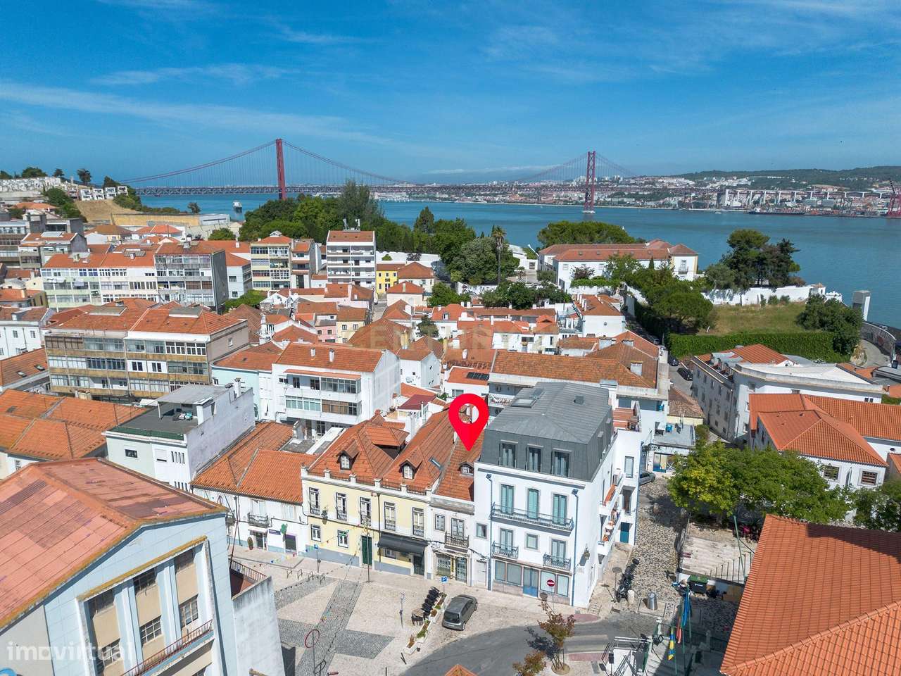Edifício de Charme com Projecto de Recuperação - Almada-42