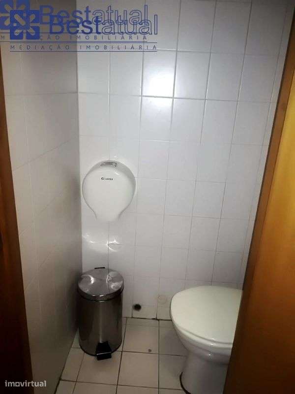 Café-Snack-Bar-300 m2-C/Possib. de Permuta-Marquês Sá da Bandeira-14