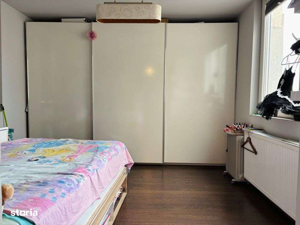 Apartament  4 camere, pe malul Crisului - Imagine principală: 4/13