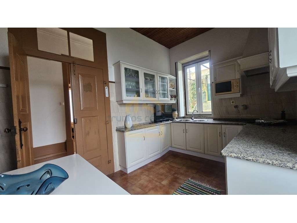 Moradia Rústica em Pedra T4 com Terreno - Póvoa de Varzim-11