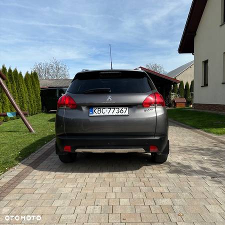 Peugeot 2008 1.2 Pure Tech Style S&S - 4