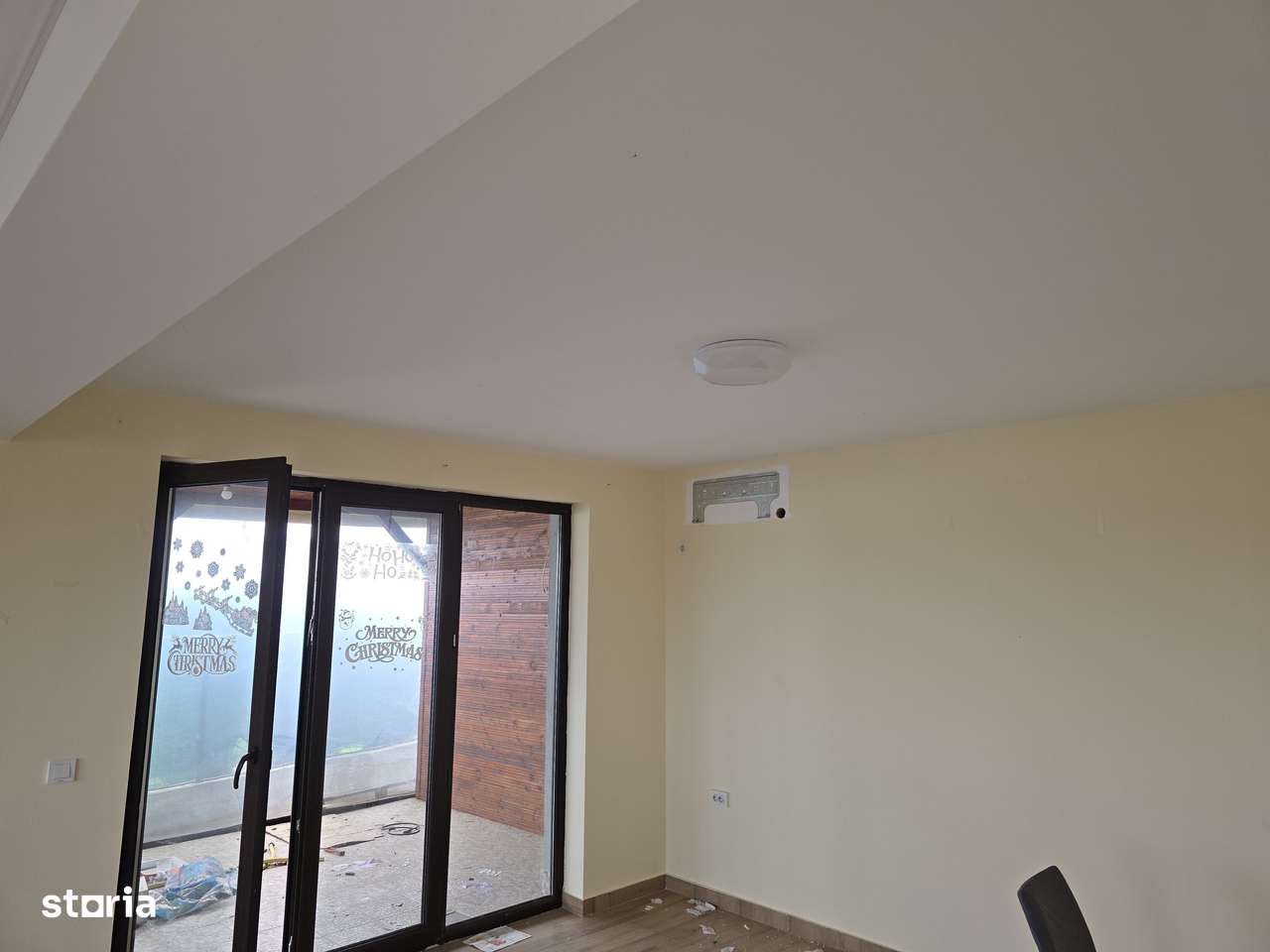 Tunari! Vila de inchiriat, pretabila pentru 15 - 20 muncitori - Imagine principală: 4/10