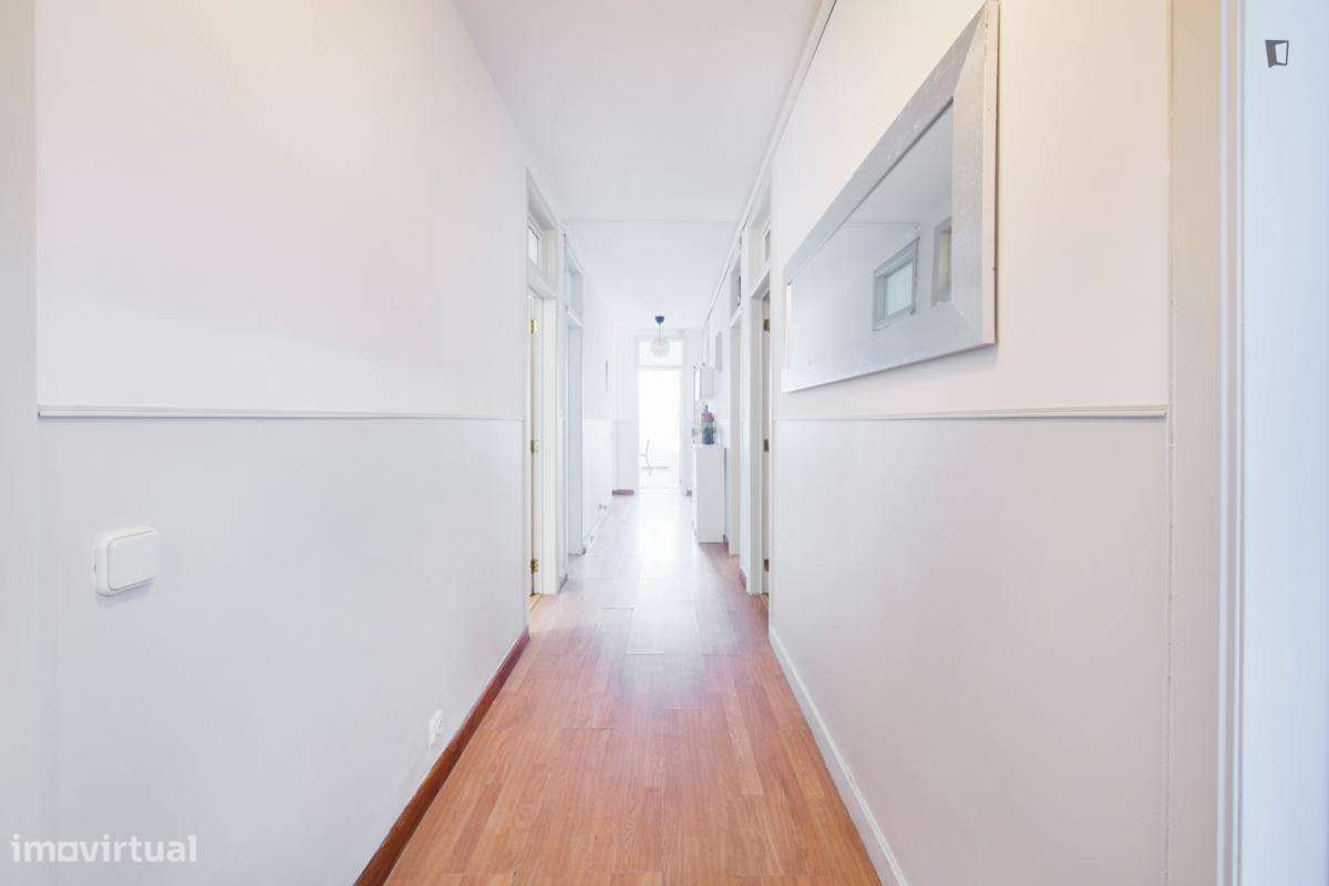 Quarto - localizado em Arroios Lisbon - Grande imagem: 1/10