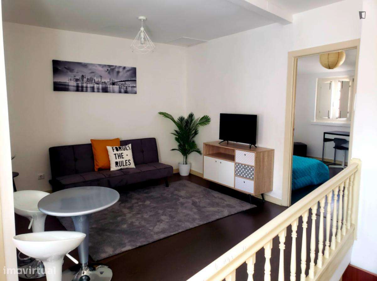 Apartamento com 1 quartos - localizado em Baixa Coimbra - Grande imagem: 1/5