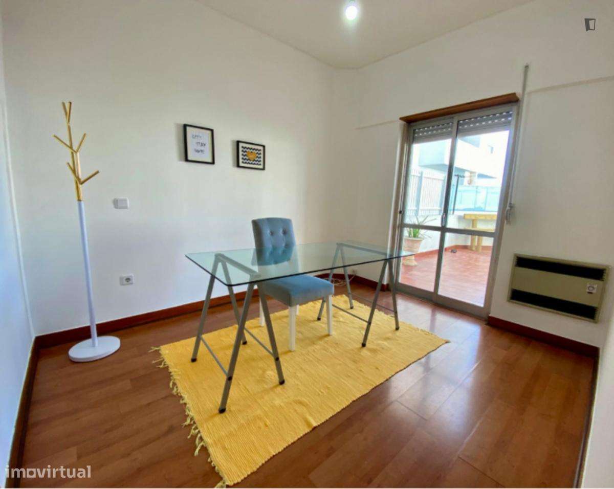 Apartamento com 1 quartos - localizado em Torres vedras - Grande imagem: 1/6