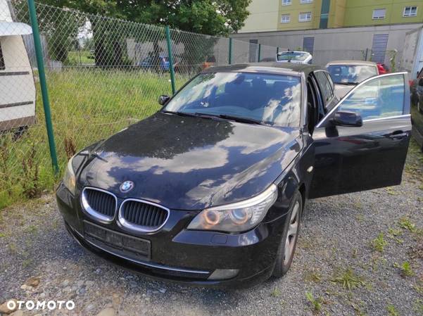 BMW Seria 5 520i - 1