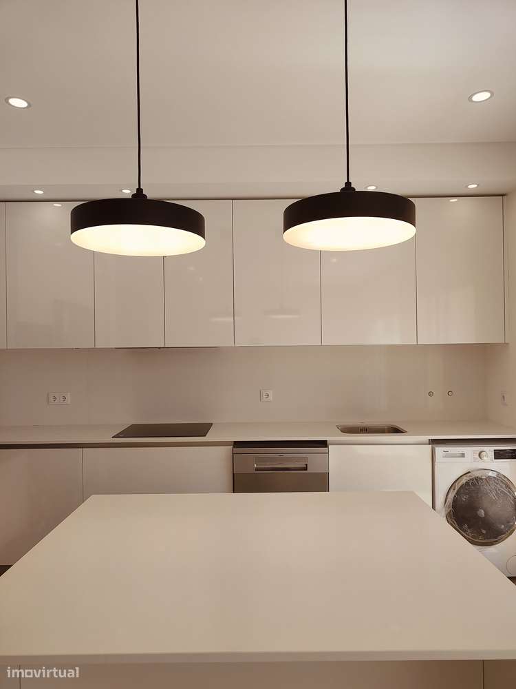 Oferta de 1% do valor de aquisição - Moradia T4 com 1 Suíte-13