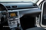 Volkswagen Passat 2.0 TDI Highline - 33