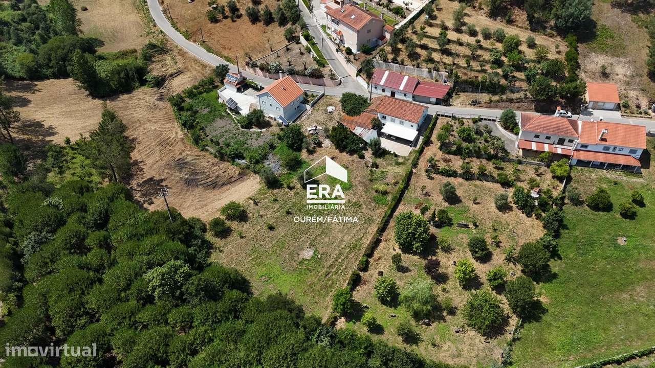 Moradia T3 localizada em Espite-15