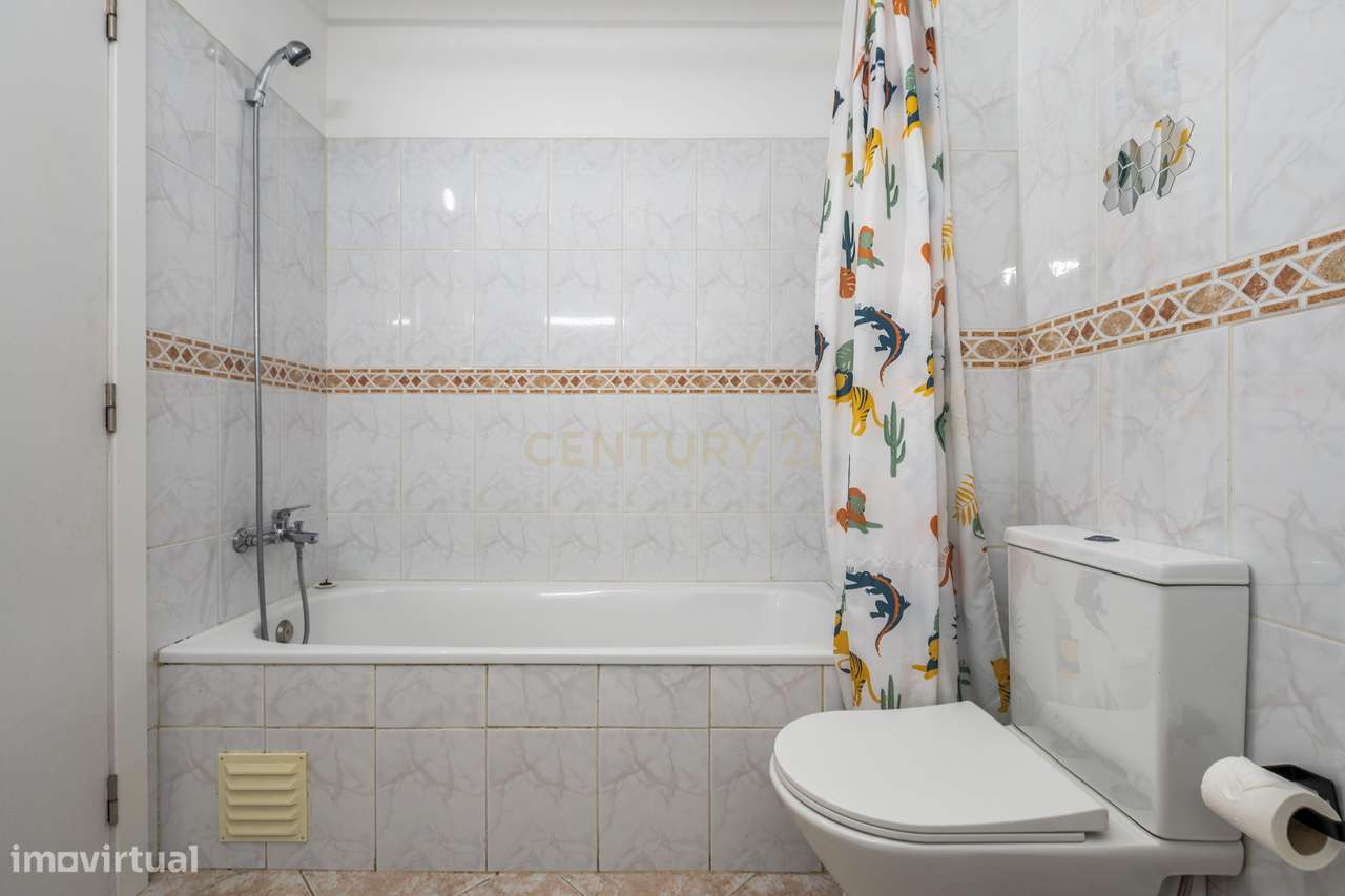 T3 com 155 m² no centro de Olhão | 330.000 €-22
