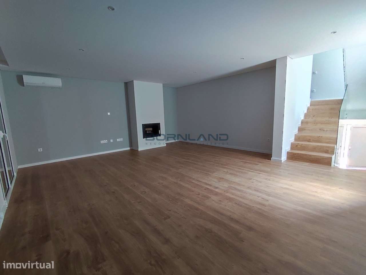 Moradia em Banda T3-5