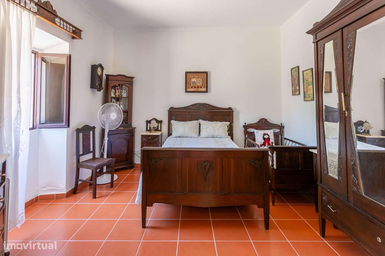Moradia T4 na Granja-6