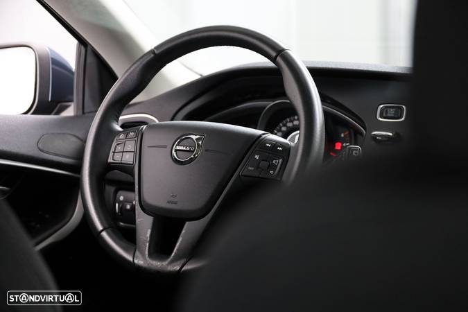Volvo V40 2.0 D2 Kinetic Geartronic - 11