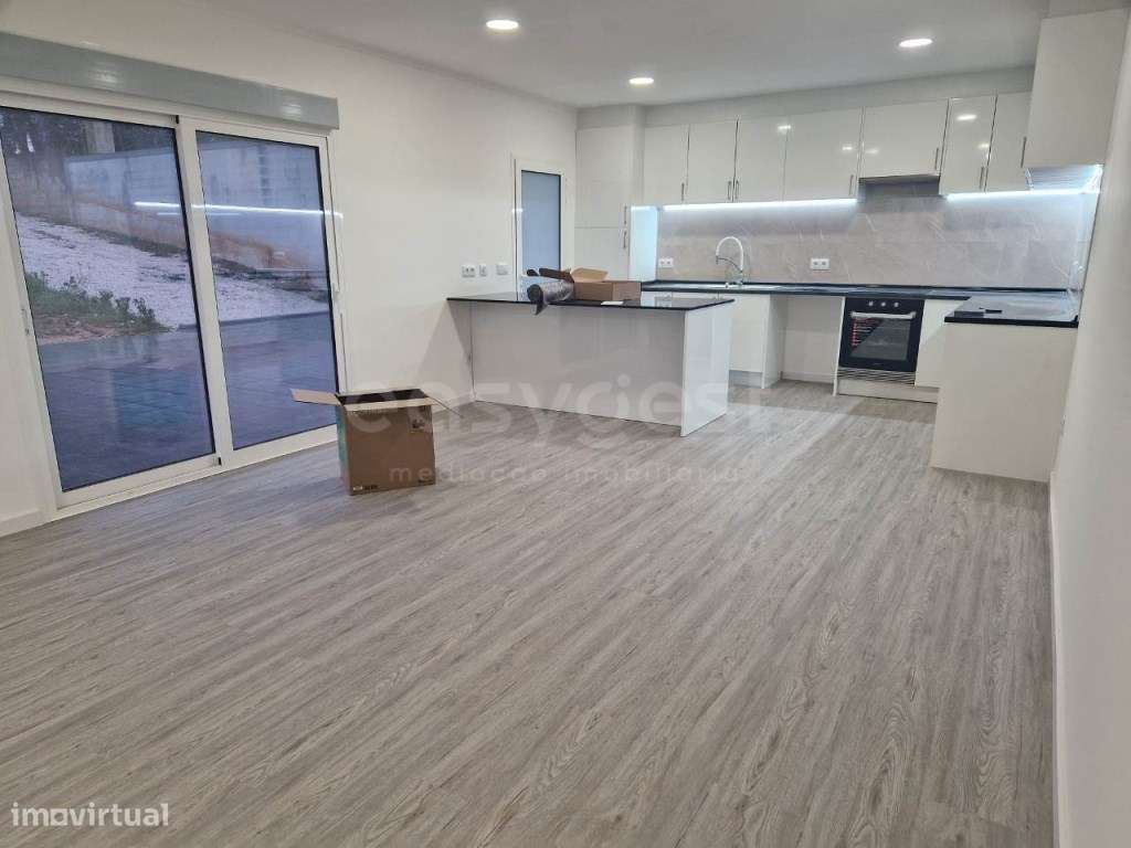 Moradia T3 Nova com lagradouro, situada em Mogofores, Anadia-19