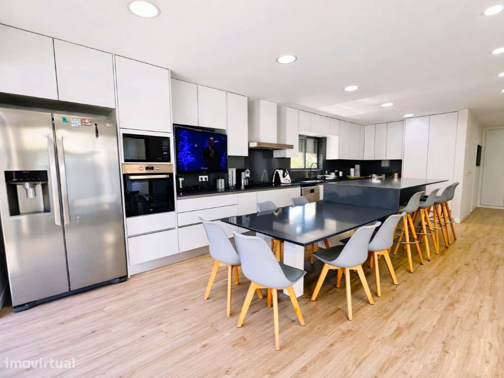 Moradia T6 com Piscina no Fanqueiro - Grande imagem: 4/56