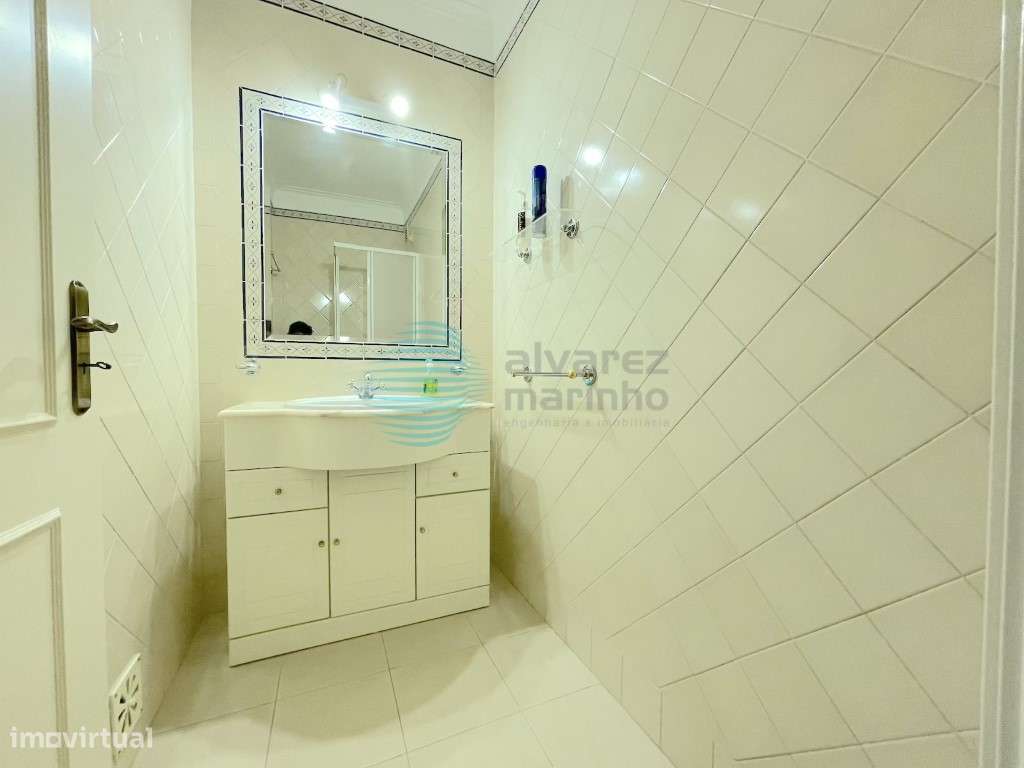 Penthouse 4 assoalhadas com uma área de 232m2, terraço 107m2, Vau, ...-33