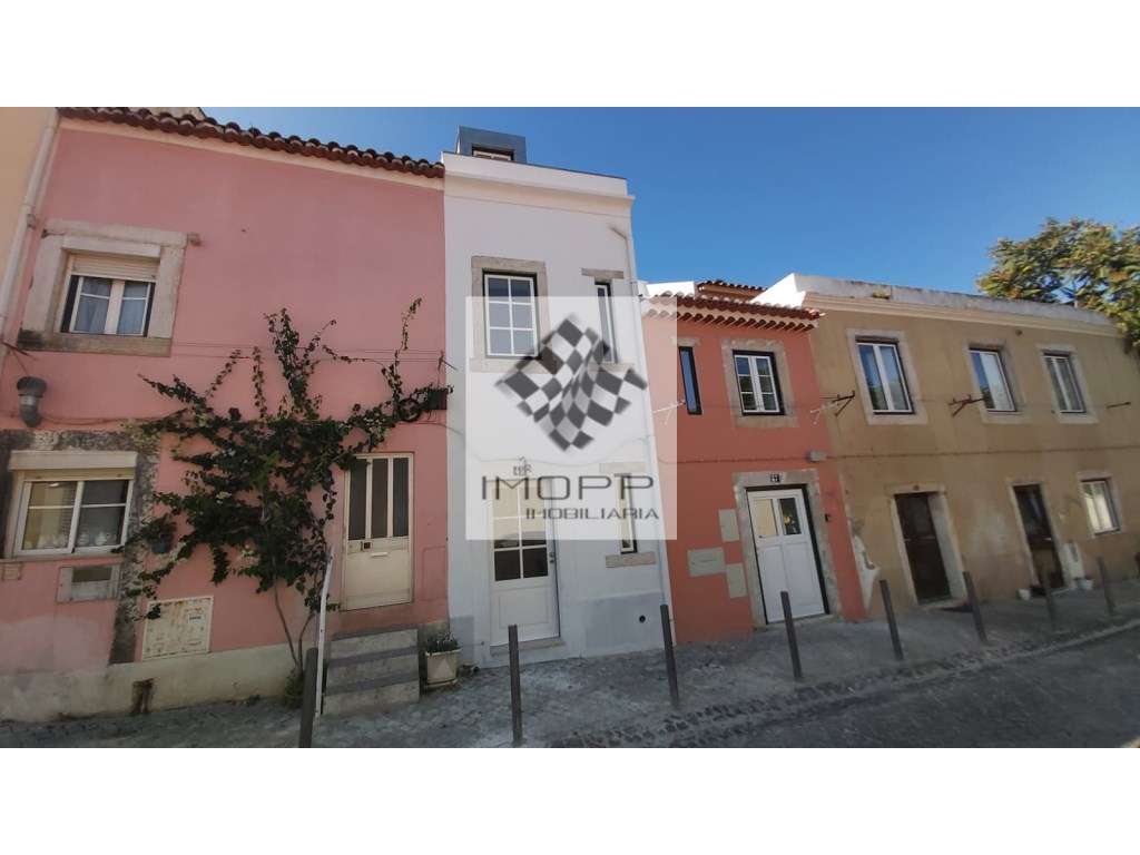 Moradia T2 +2 no centro histórico de Carnide-20