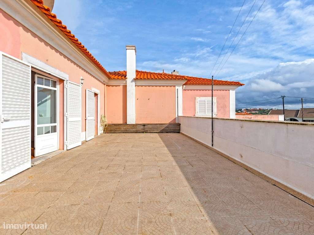 EXCLUSIVO | Apartamento T3 com garagem box em Condomínio Privado - ... - Grande imagem: 2/42