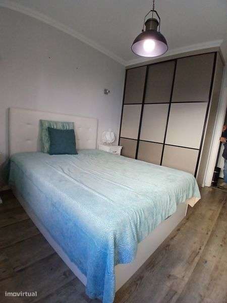 T2 Com Pateo em Alvide - Grande imagem: 4/12