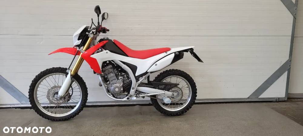 Honda CRF - 2