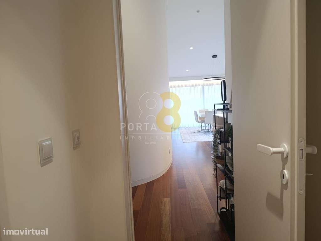Luxuoso Apartamento T3 na Boavista frente ao Rosario-19