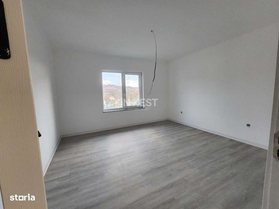 CASA INDIVIDUALA, 4 CAMERE, 2 BAI, 115 MP UTILI, MIROSLAVA - Imagine principală: 5/12