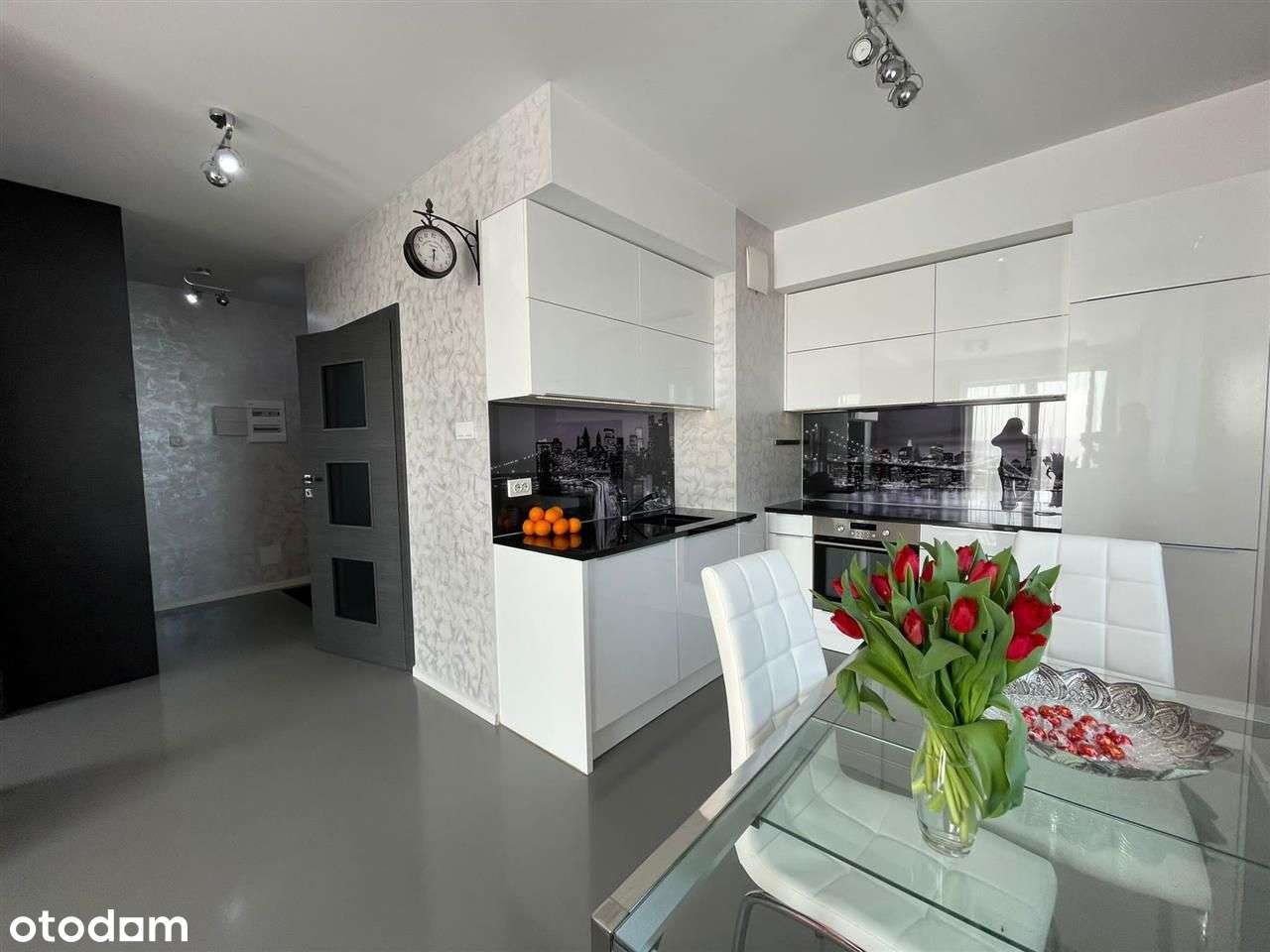 Mieszkanie dwupokojowe, słoneczne, położone w pobl - Pełny obrazek: 5/17