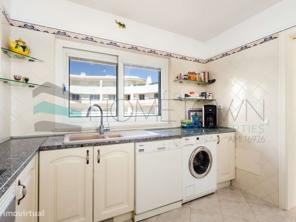 Apartamento Duplex com Terraço Panorâmico e Acesso Privado à Praia-...-10