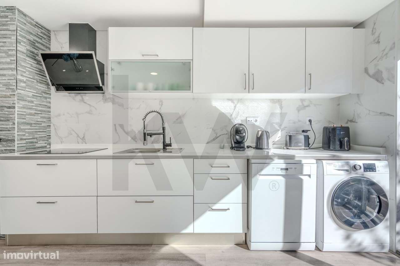 Moradia T3 remodelada em Alcabideche  com espaço exterior - Grande imagem: 5/32