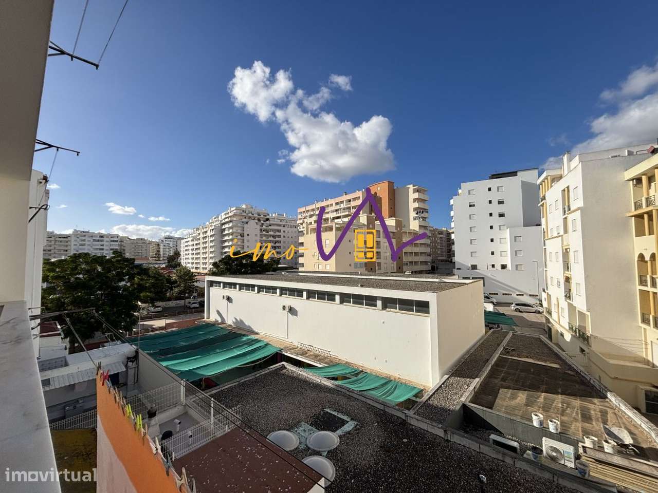 Apartamento T2 com parqueamento em Armação de Pêra-15