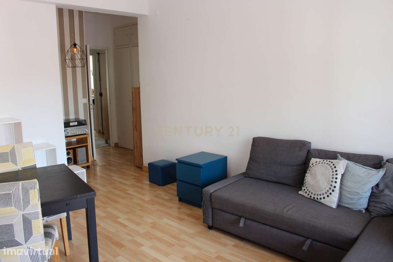 Apartamento T1 Mobilado e equipado em Algés,  - Oportunidade Única! - Grande imagem: 3/27