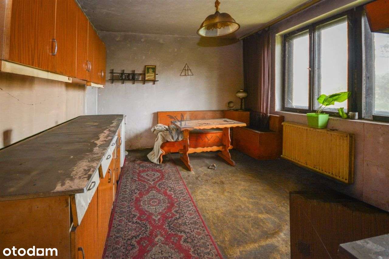 Trzykondygnacyjny Dom z Ogrodem - Do generalki-8