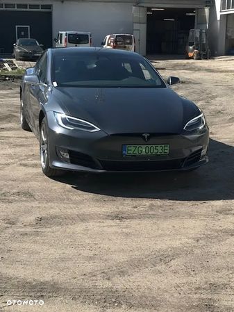 Tesla Model S Maximale Reichweite - 1