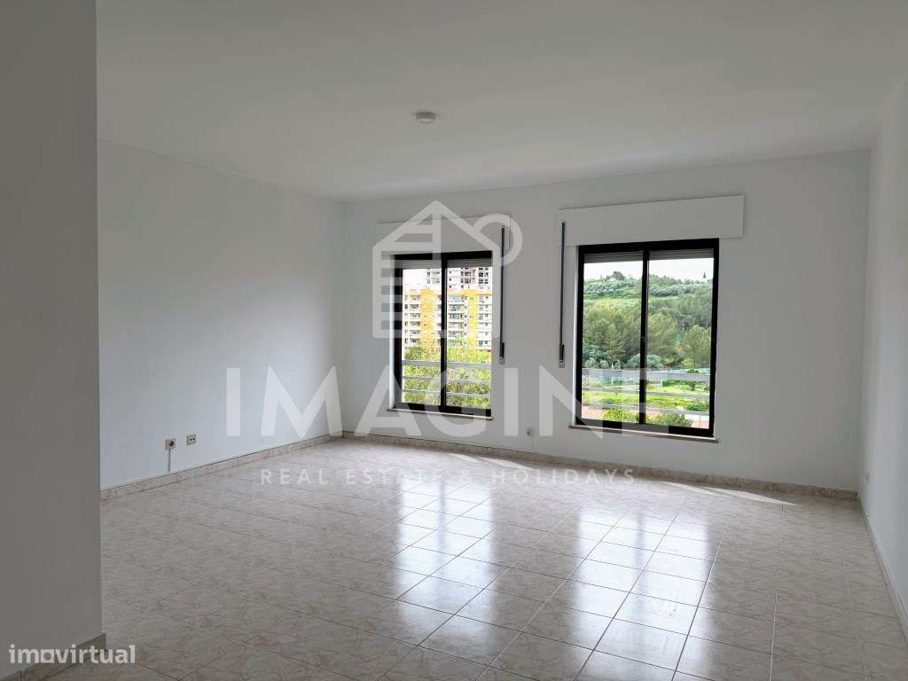 Apartamento com dois quartos para arrendar em Setúbal - Grande imagem: 4/17