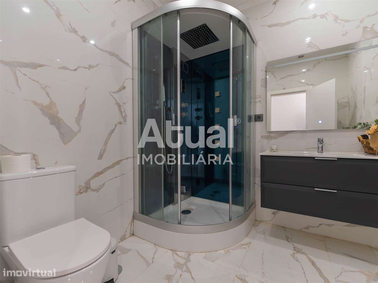 Moradia T3 Venda em Caldas de Vizela (São Miguel e São João),Vizela-23