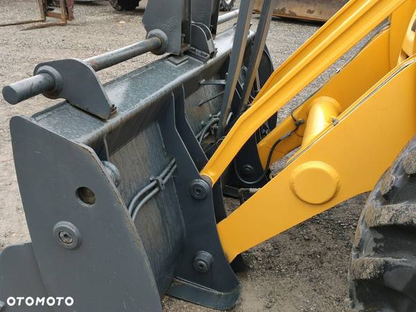 Komatsu WB 93S-5E0 Bez Luzów Zadbana Sprawna Super Stan !!! - 12