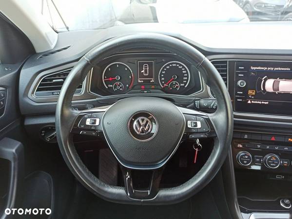 Volkswagen T-Roc - 14