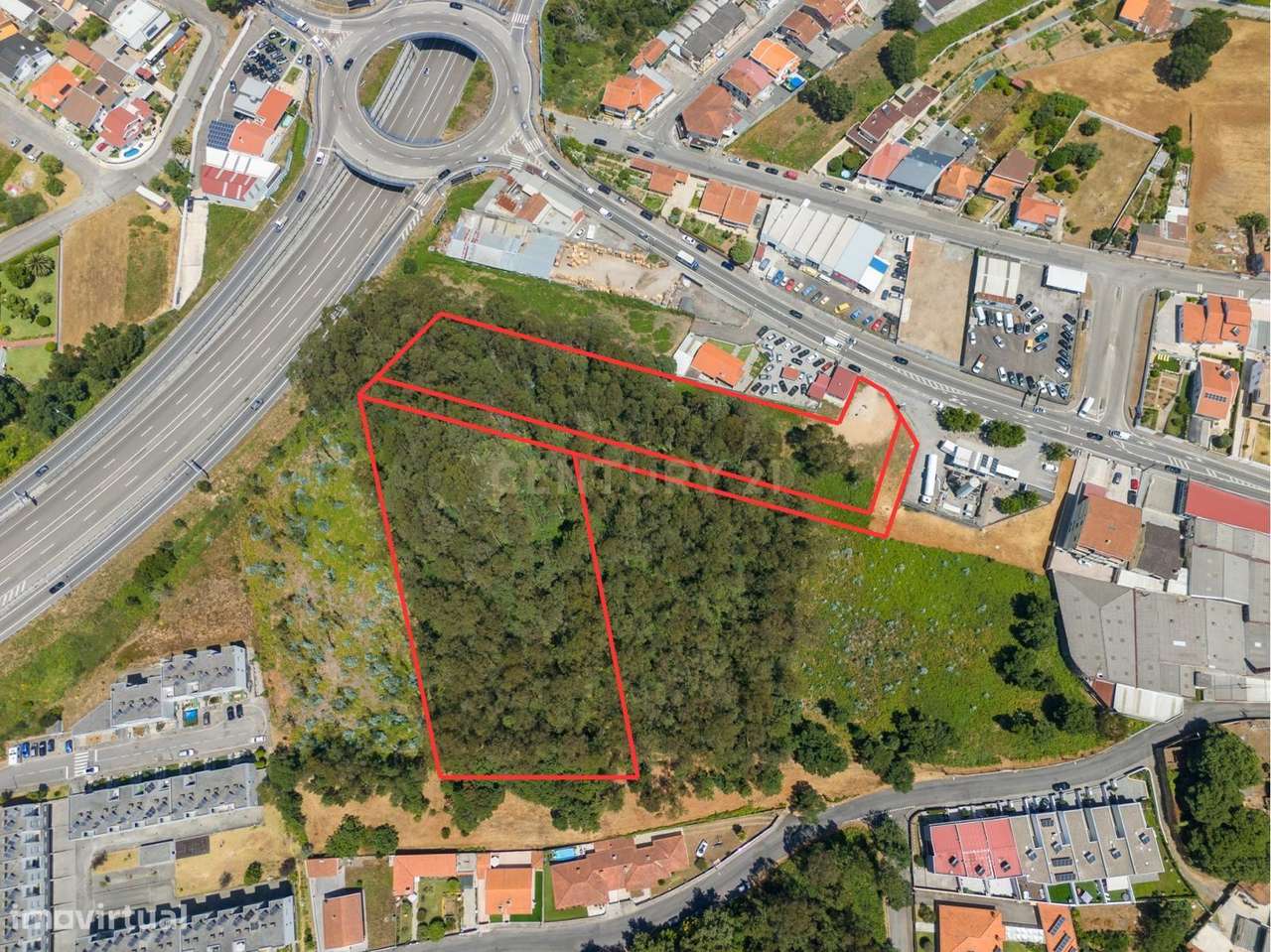 Terreno em Mozelos - 11.900m2 - Grande imagem: 2/14