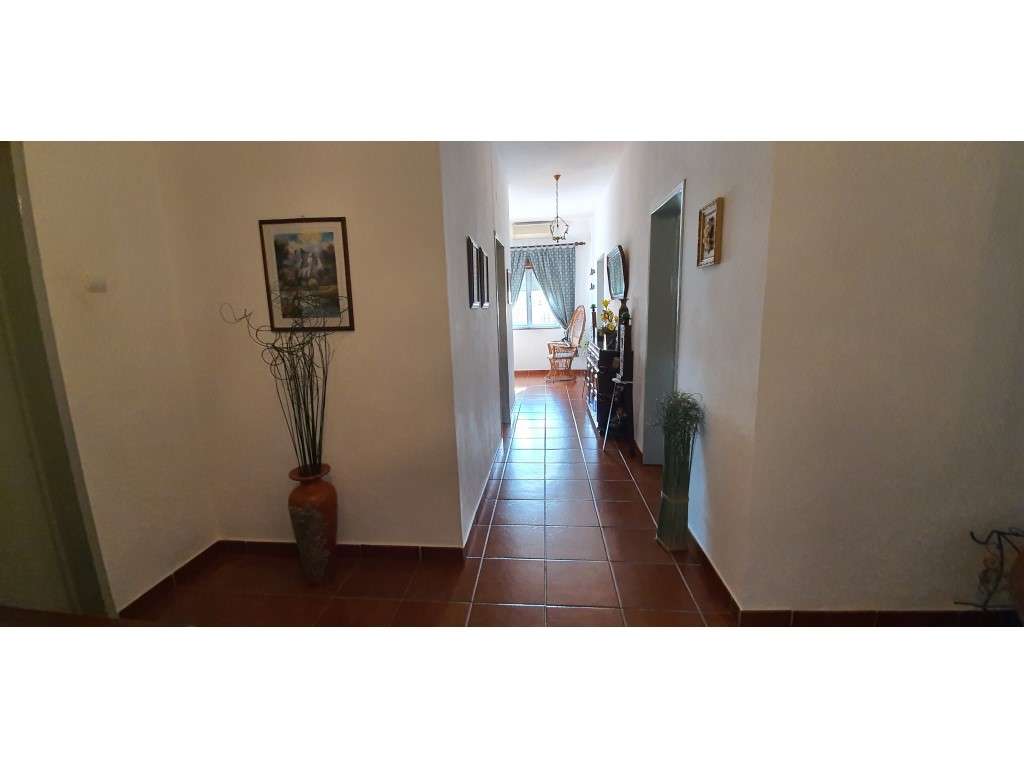 Moradia Isolada T4 com 2.200 m² de Terreno - Perto de Moura e do Al... - Grande imagem: 5/25