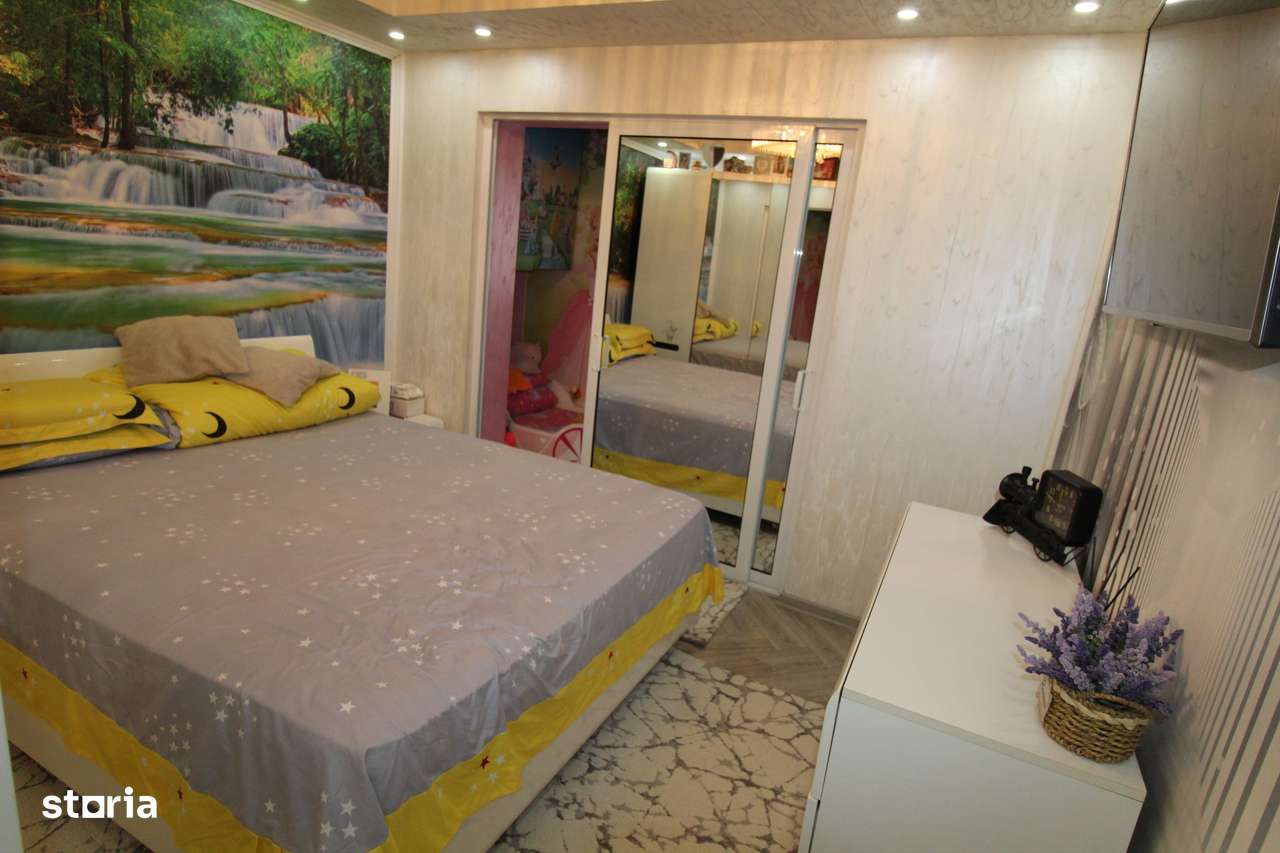 Apartament 2 camere,  56 mp,   zona Teilor-1