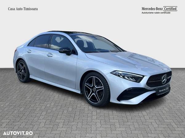 Mercedes-Benz A 220 4MATIC Sedan Aut. - 8