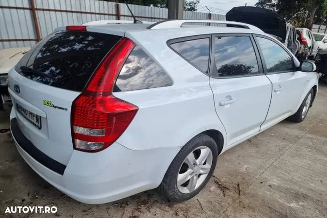 dezmembrez dezmembrari Kia ceed 2012 facelift  motor 1.6crdi d4fb  128cp usa portiera stanga dreapta fata spate planetara cutie de viteze 6 trepte jante r16 injector turbina hyundai i30 - 2