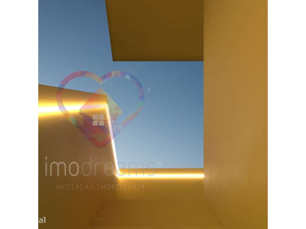 Apartamento T1+1 Duplex, Aldoar, Porto-9