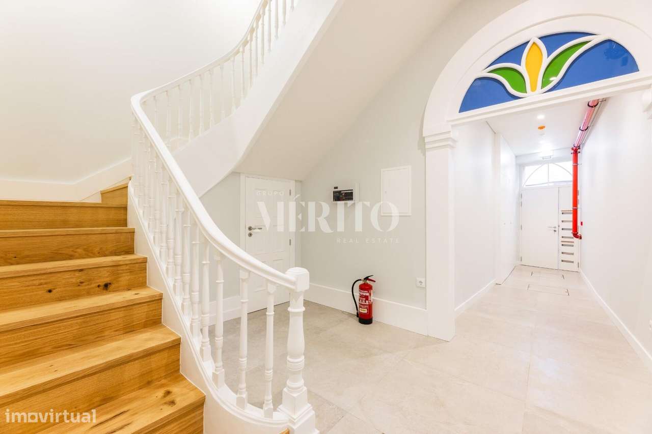 Apartamento T1 Duplex em prédio renovado na zona histórica de Braga - Grande imagem: 2/12